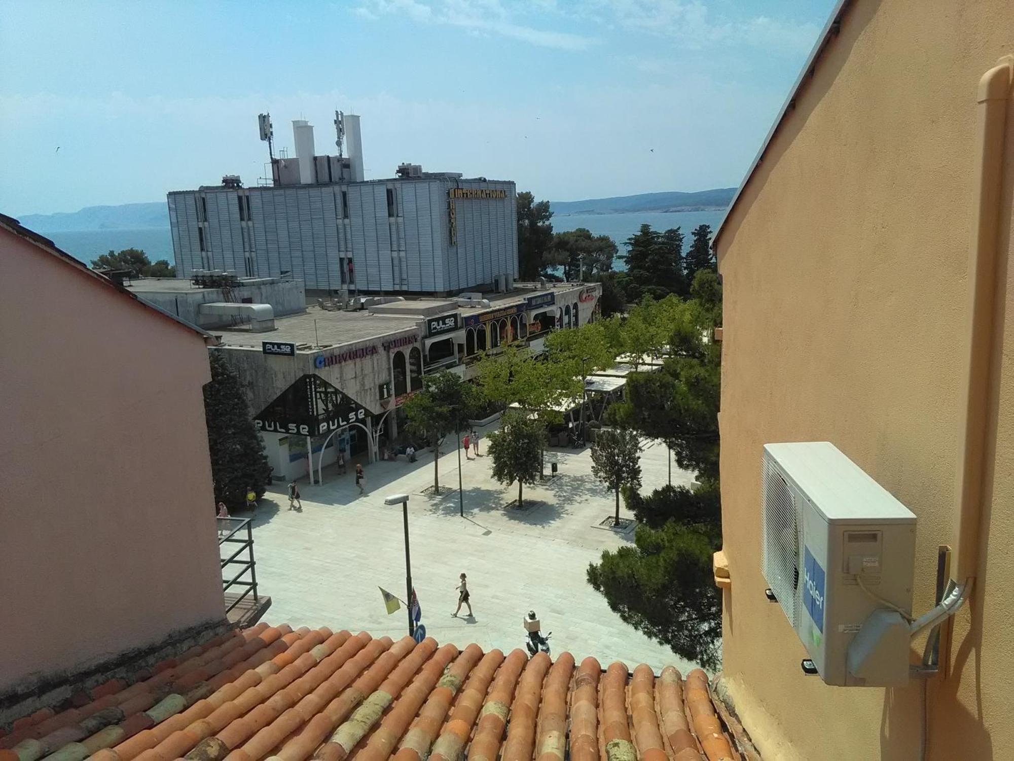 Apartment Sandra 2+2 *** Crikvenica Kamer foto